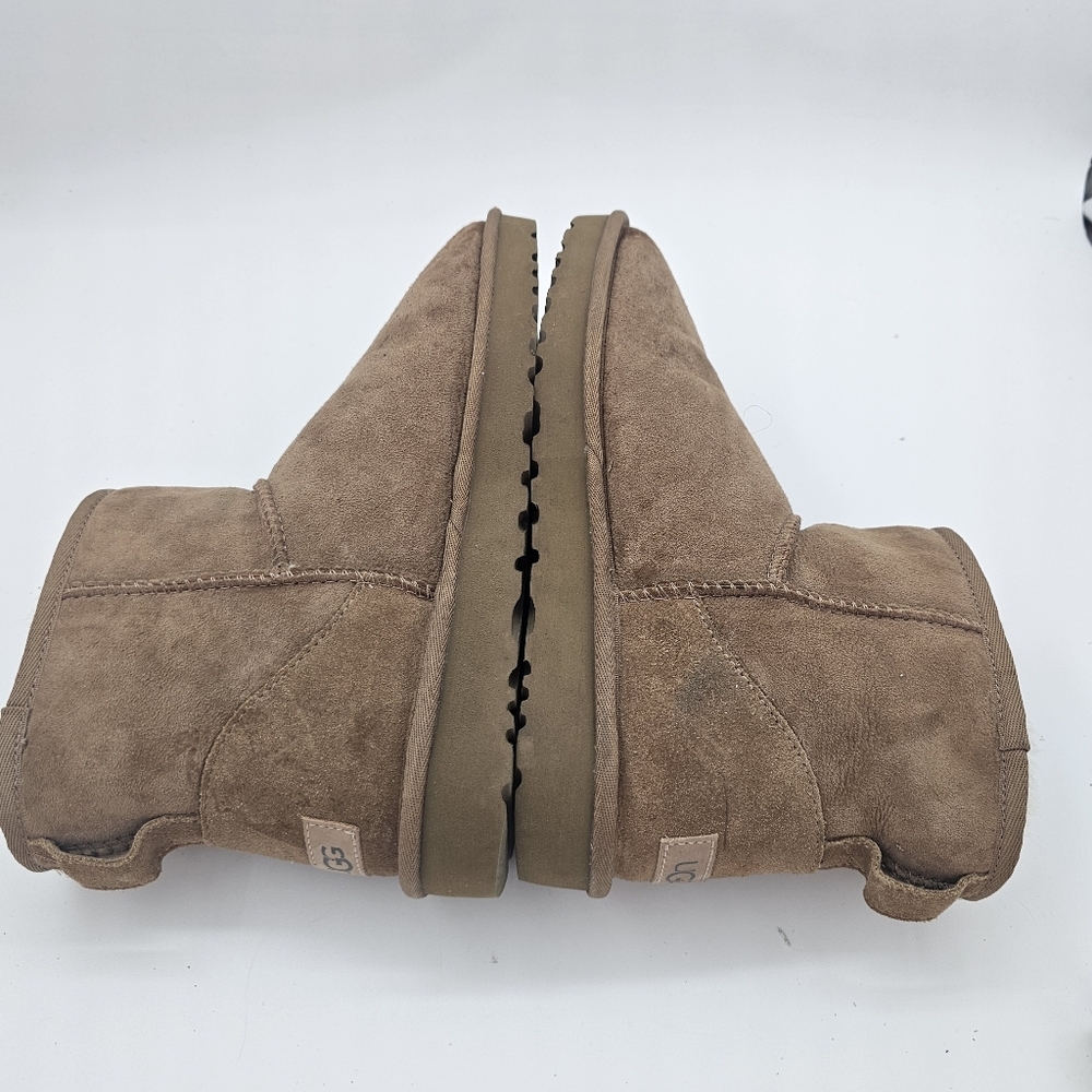 UGG Classic Mini II Boots Chestnut Tan Size 10 Preowned - Picture 12 of 14